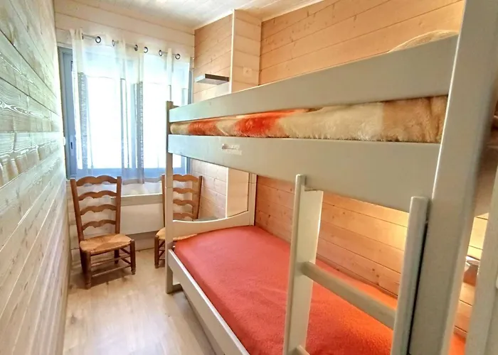 8 Pers. A Saint-lary-soulan, Pieds Des Pistes, Balcon Sud-ouest, Equipe, Linge & Menage - Fr-1-457-169