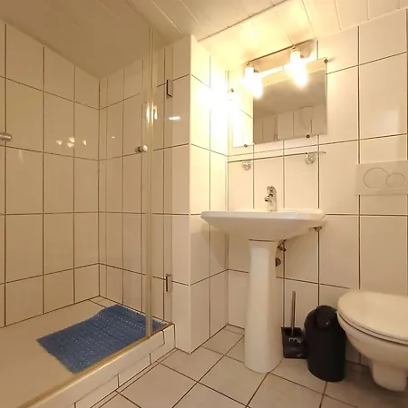 8 Pers. A Saint-lary-soulan, Pieds Des Pistes, Balcon Sud-ouest, Equipe, Linge & Menage - Fr-1-457-169